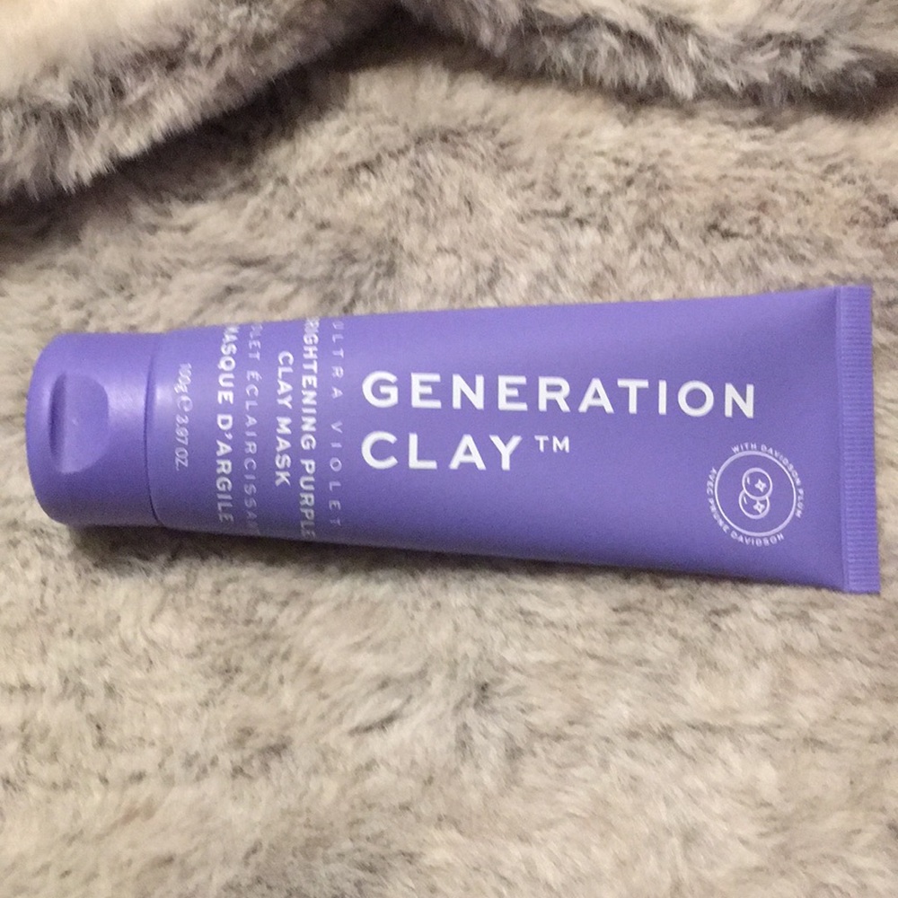 GenerationClay Ultra Violet Brightening